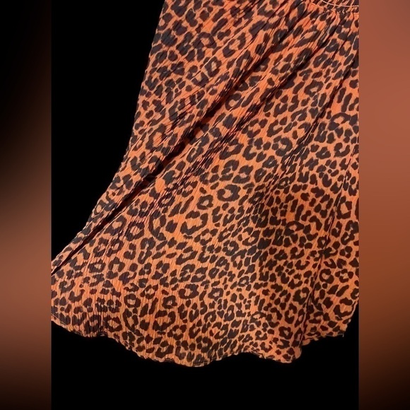 Ann Taylor Loft Petite Leopard Print Smocked Neck Blouse Sz Extra Small Petite - Picture 5 of 16